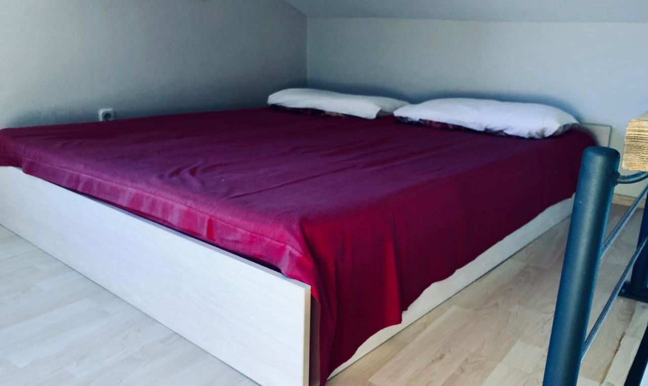 Apartment N&M オミサリ エクステリア 写真