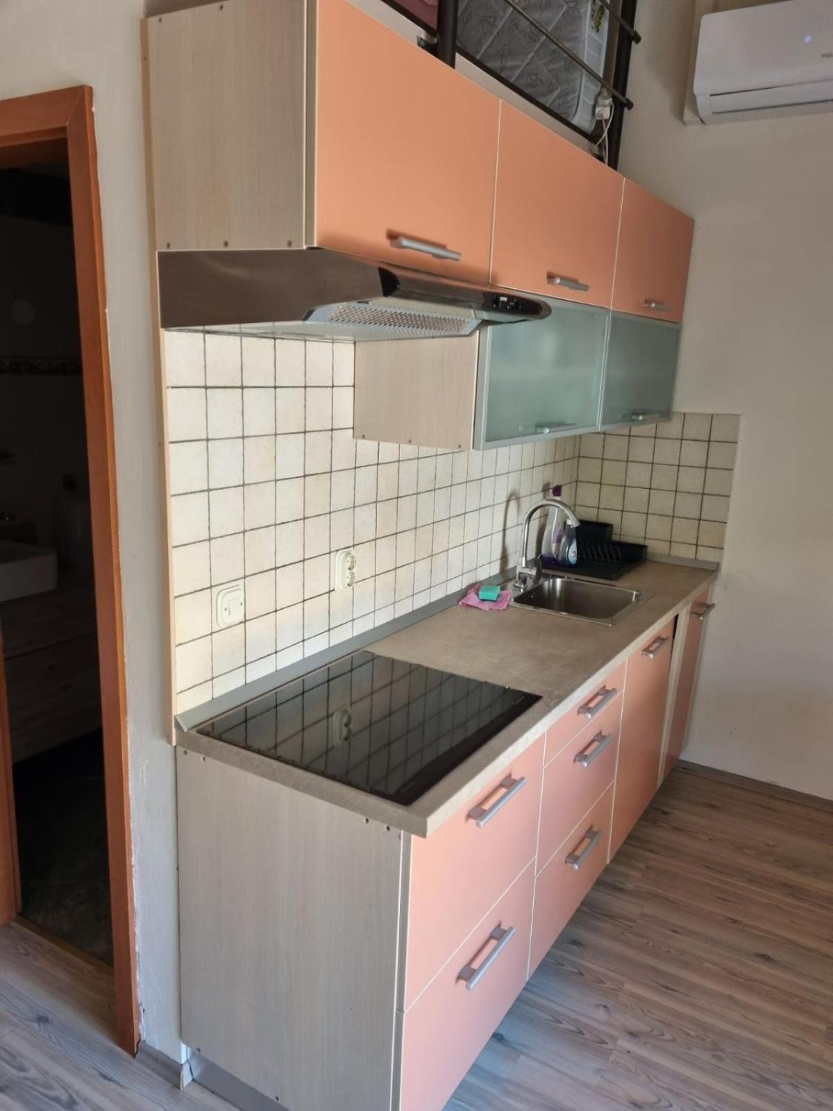 Apartment N&M オミサリ エクステリア 写真