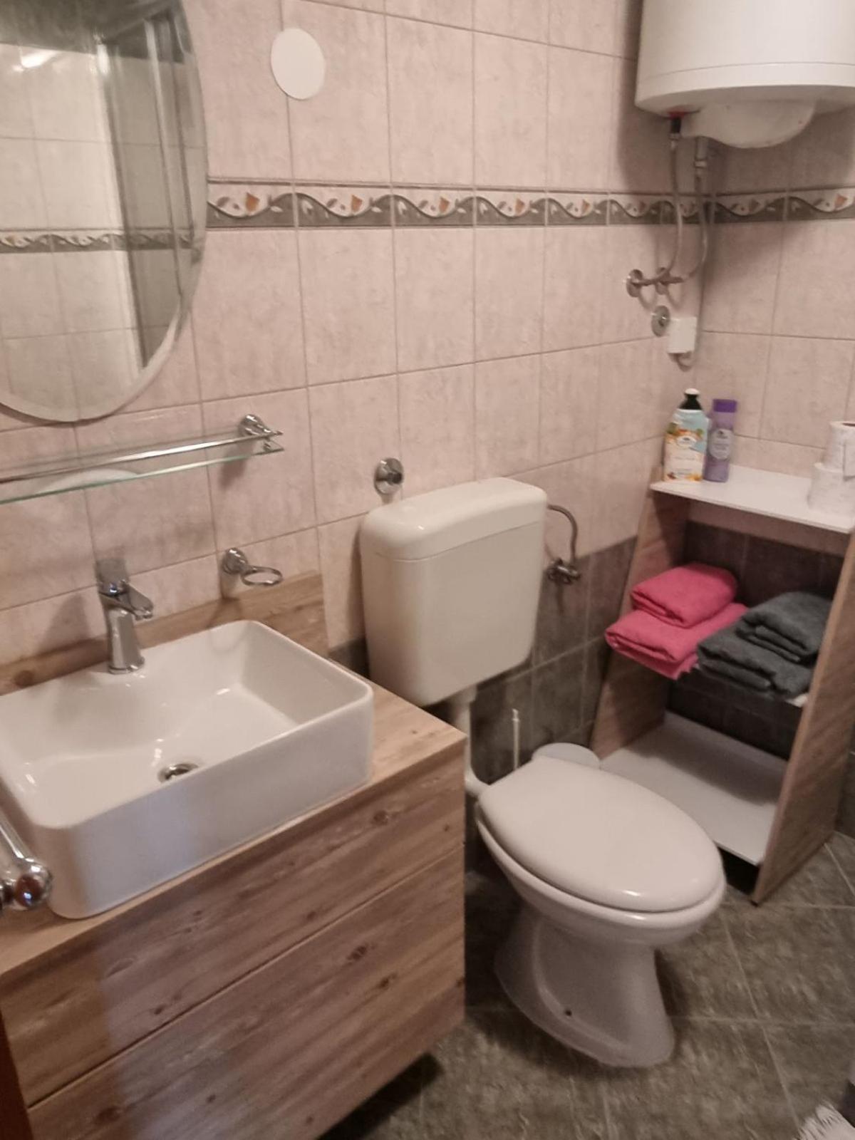 Apartment N&M オミサリ エクステリア 写真
